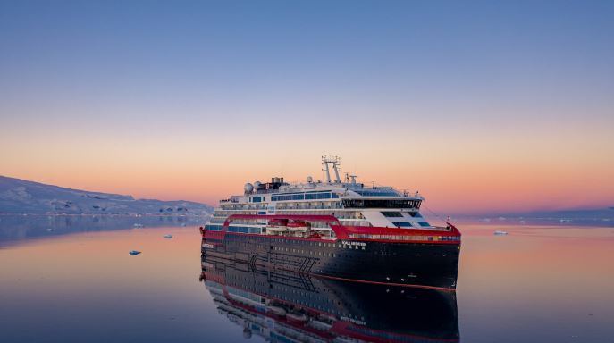 Hurtigruten – Sustainable adventures